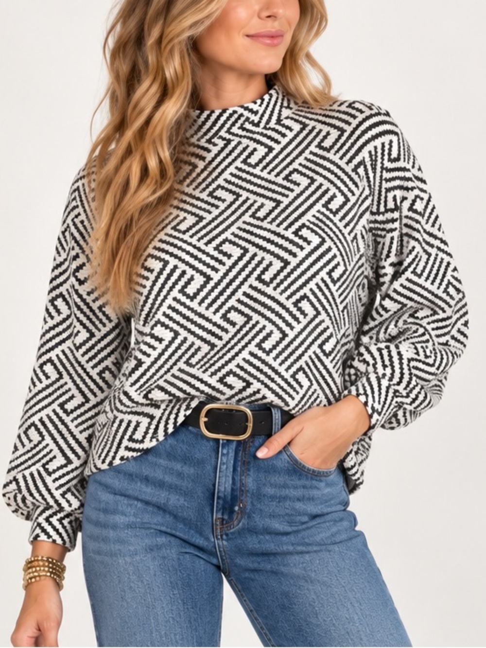 W5 Black Cream Geometric Mock Neck Balloon Sleeve Knit Sweater Women’s M